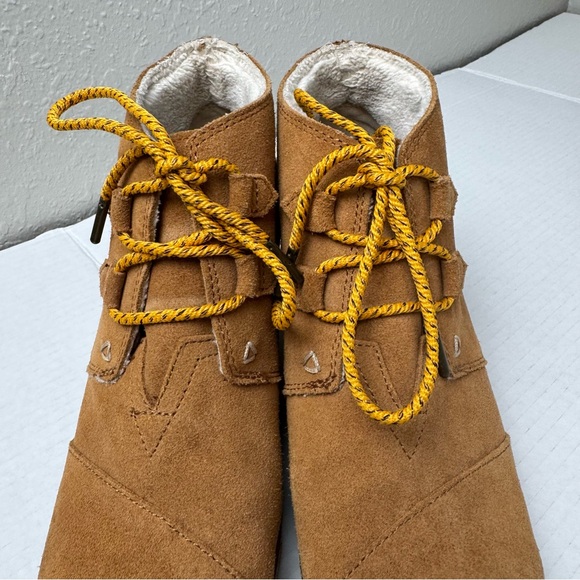 Toms Desert wedge tan suede ankle boots booties 8.5 - Picture 4 of 12